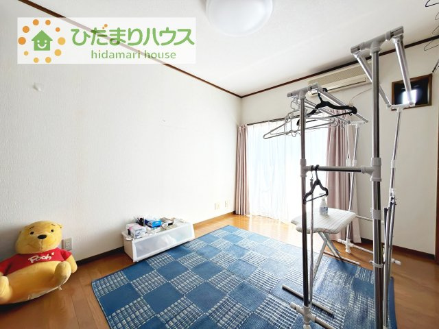 バルコニーに面しておりお子様のお部屋にぜひ！