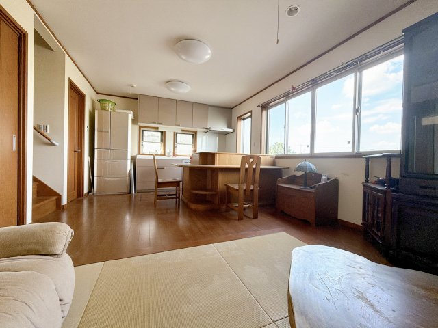 畳コーナーはフローリングに貼りかえる事も可能！工事についてもお気軽にご相談ください。