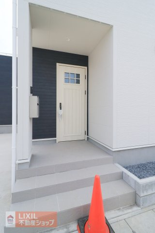 階段手すり（写真は同仕様写真）
