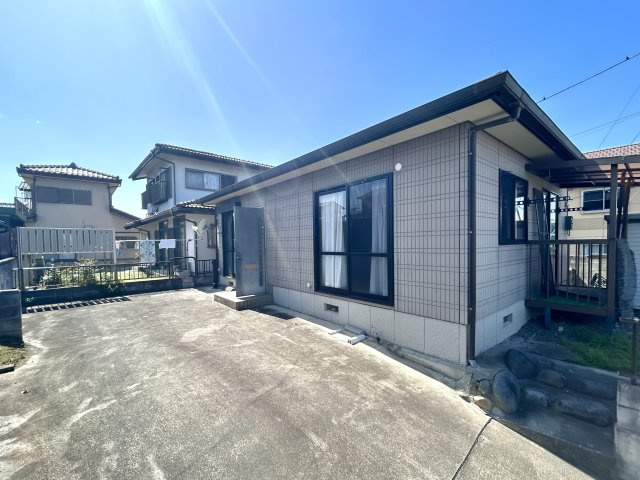 ■外観|シンプルで洗練されたデザインは住まう人の色に染まり、個性を映し出します♪本日見学可能(*＾＾*)