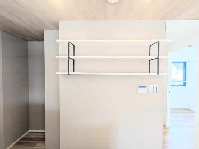 ～キッチン裏の棚写真～