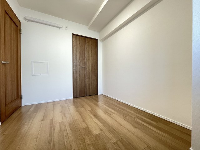 シンプルな洋室は、幅広い用途でお使いいただけます。　