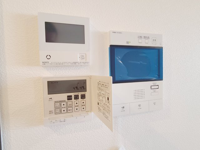 〇床暖房はエアコンのようにファンで風を回さないため、ホコリや花粉が舞い上がりにくく、空気清浄機の効果を保ちやすいです。