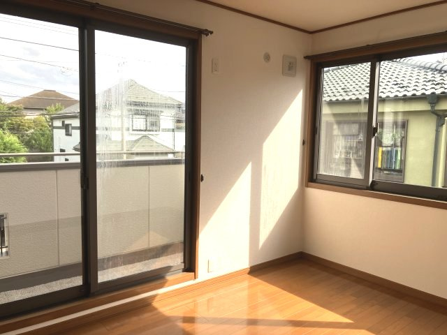 2階洋室約5.5帖