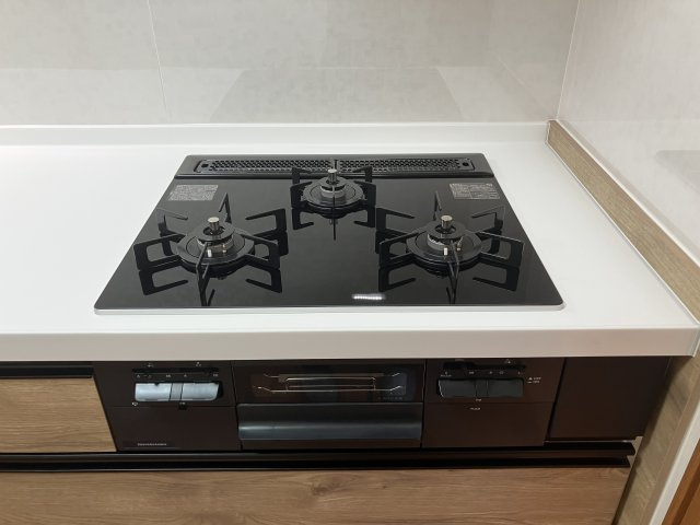 3口ガスコンログリル付きで料理もはかどります♪