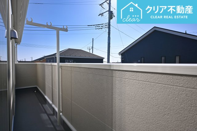日当たりの良いバルコニーで洗濯物もよく乾きます♪