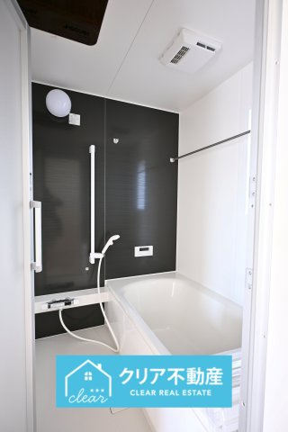 オートバス機能で家事をしていてもうっかりお湯があふれる心配がありません！追い炊き機能で快適な温度を維持します。