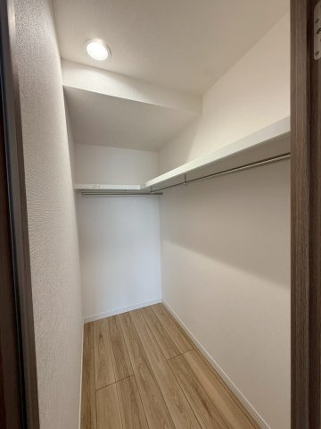 8帖洋室にはウォークインクローゼットあり