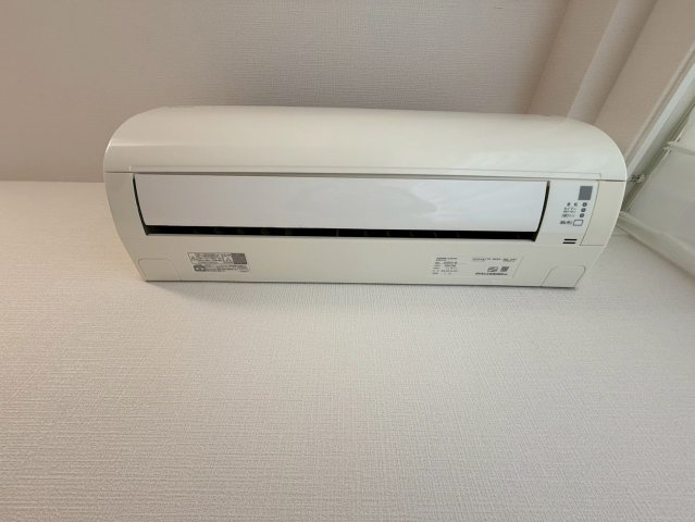 8帖洋室にエアコンあり
