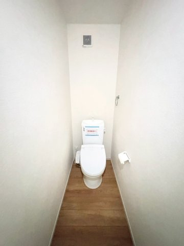 清潔感とうれしい機能性を兼ね備えた、使いやすいシャワートイレ