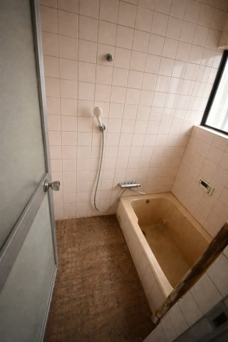 ゆったり過ごせるお風呂です