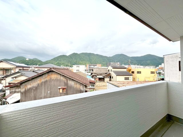 用途多様なバルコニーです。