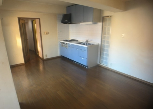 レサージュ南橋本2番館のダイニングキッチン