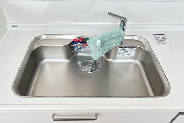 清潔感たっぷりのステンレスシンク