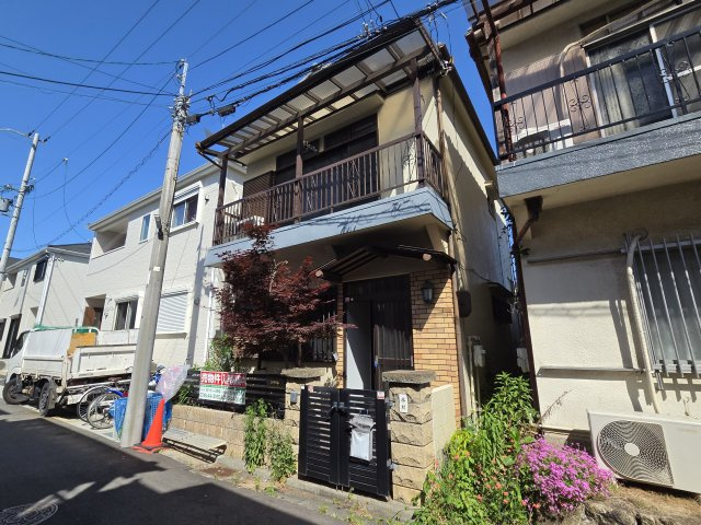 前面道路含む現地写真です