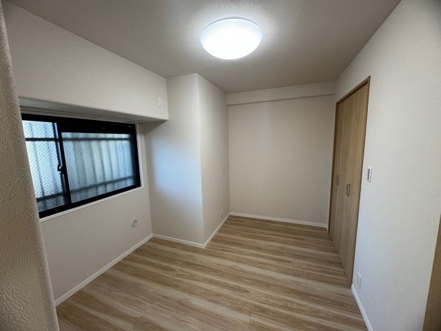 広々とした洋室です