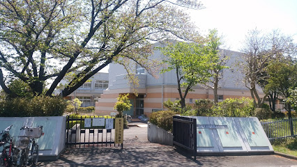 稲城第五中学校まで徒歩9分