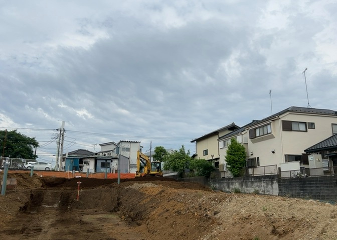 人が暮らすうえで日光は大切な要素となります。日当たりの良さは譲れないポイントですね。併せて近くに大きな建築物の建築予定がないか、あるいはそれが可能な土地が近くにないか事前に確認することもお勧めします。