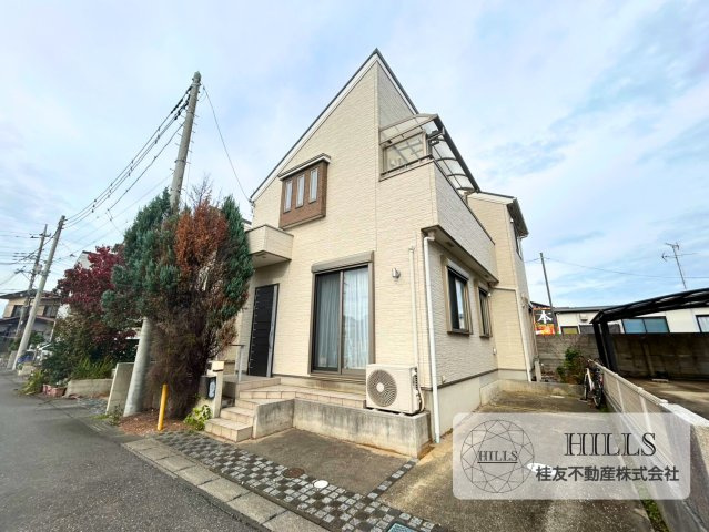 まずは資料だけ、というお客様は「資料をもらう（無料）」をタップ！　