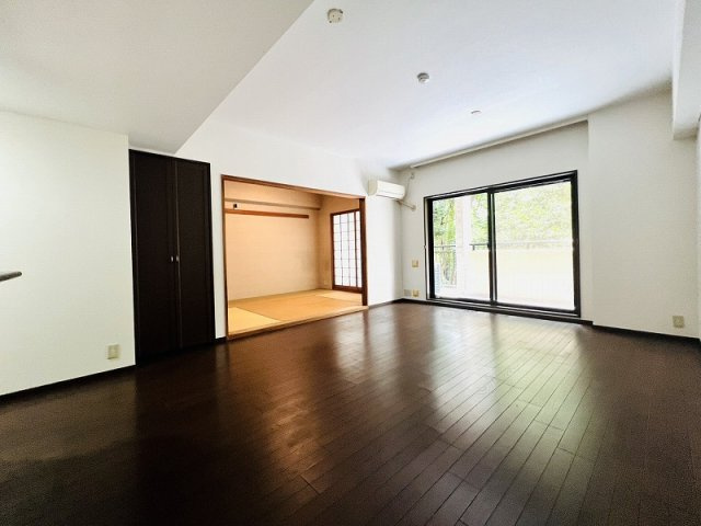 壁紙も交換されておりそのままでも気持ちよくお住まいいただけます。