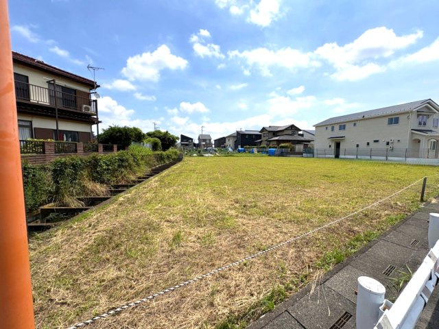 武里西小学校まで徒歩約9分(650ｍ)、春日部南中学校まで徒歩約4分(260ｍ)でお子様の通学も安心