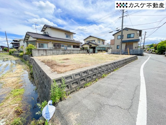 建築条件なし！お好きなハウスメーカーで建てられる陽当りの良い角地♪