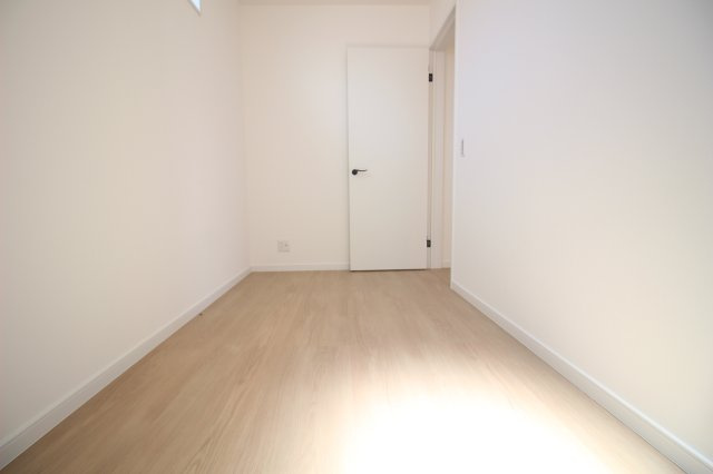 趣味のお部屋にしたり書斎にしたりと、使い方はお好みでどうぞ♪