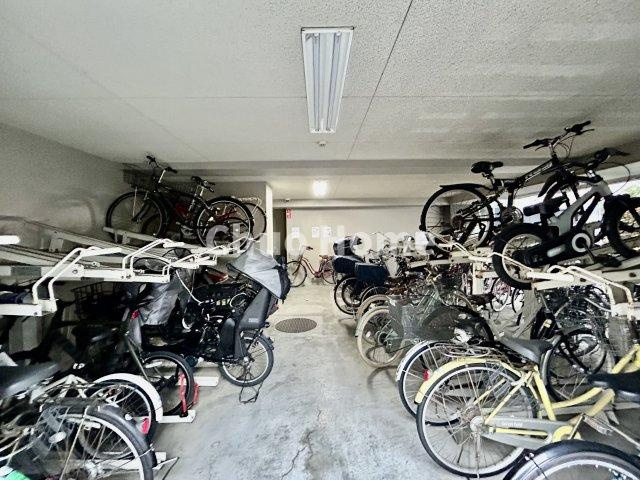 【自転車置き場】最新の空き状況や費用などの詳細は担当スタッフまでお問い合わせください。