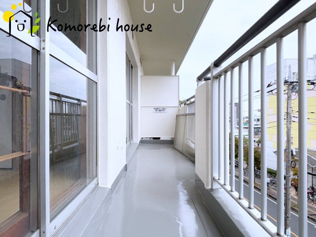 2部屋続くバルコニーです
