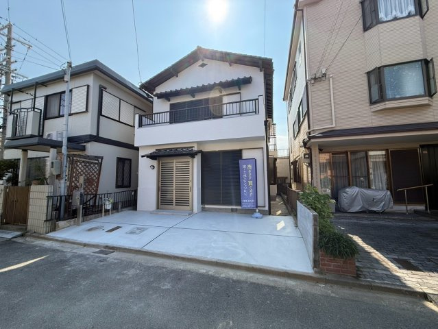 前面道路含む現地写真です