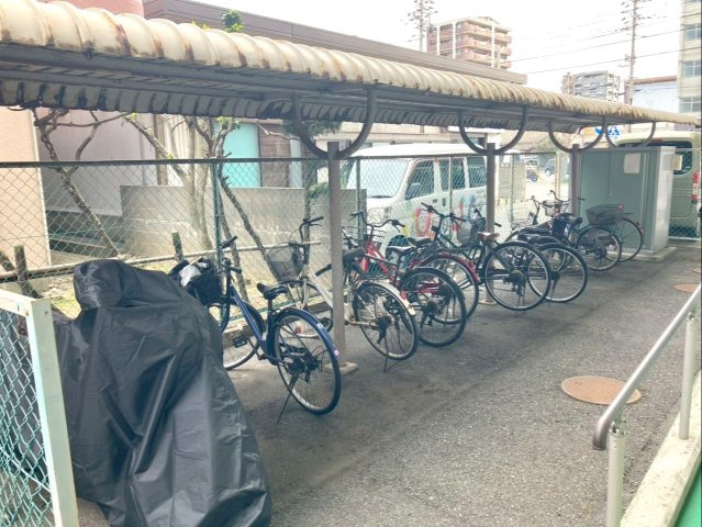 サイクルポート付きの駐輪場です！
