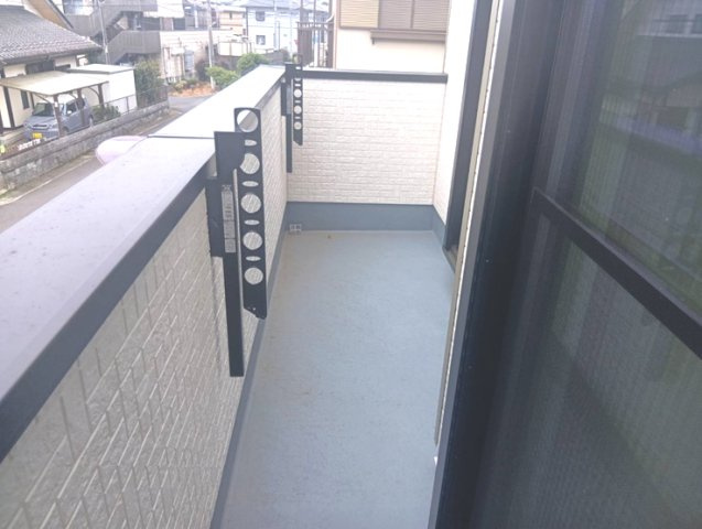 二部屋から行き来できる南東向きバルコニー