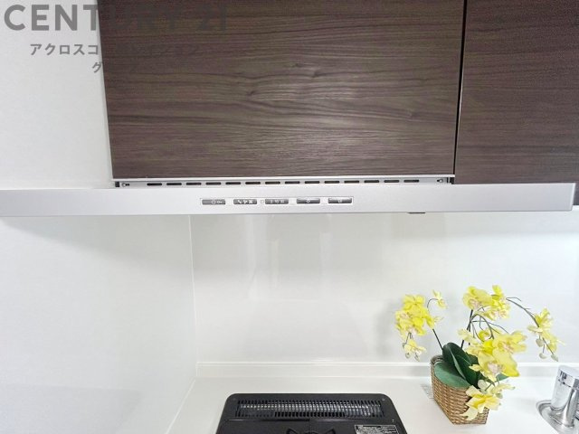 パワフルな吸引力で調理中の臭気等をしっかり処理してくれ、室内を快適に保ってくれます。