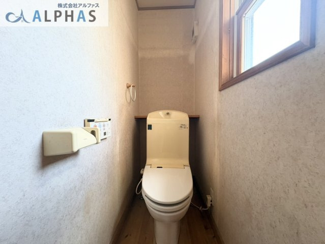 ■夜間の利用にも便利な、家族に嬉しい2階トイレ♪※トイレ新調されます♪
