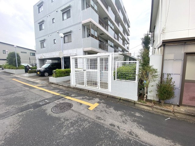 ゴミ捨て場
