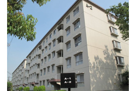 川越グリーンパークA-2号棟の外観