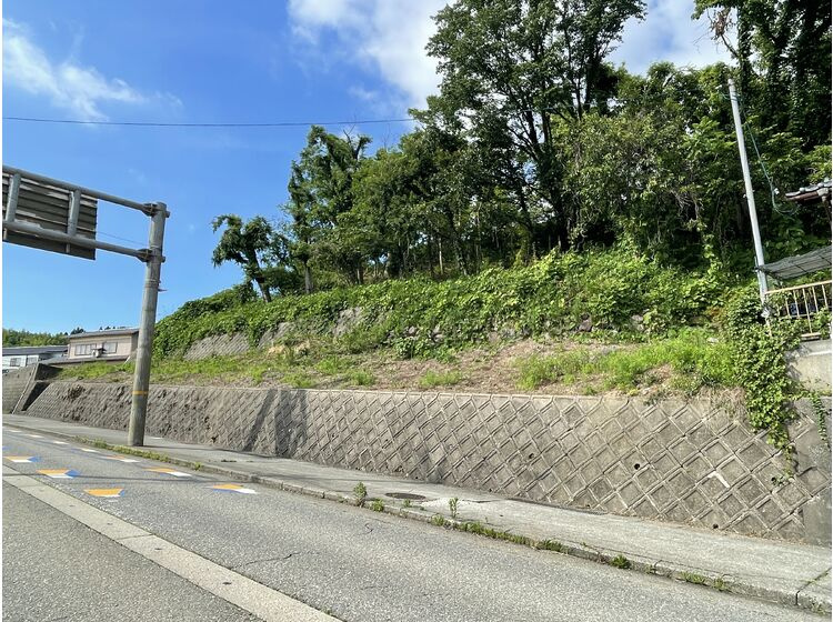 現地