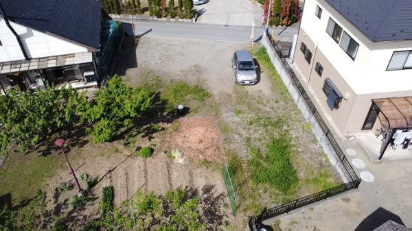 【笛吹市御坂町成田　売土地の外観】