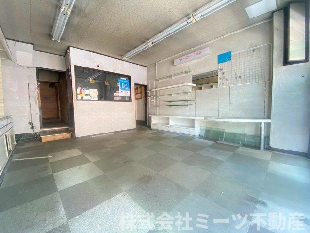 1階店舗スペース約14帖のフリースペースです♪
