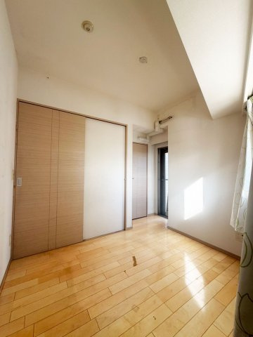 【洋室4】