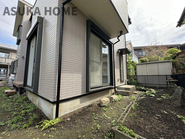 お庭があります。家庭菜園、イングリッシュガーデンなど使い方いろいろです♪