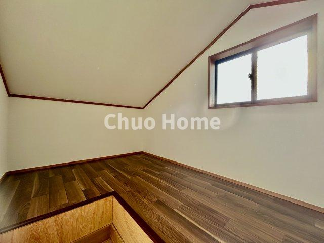 小屋裏収納