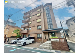 ソレイユ神足 5階の外観