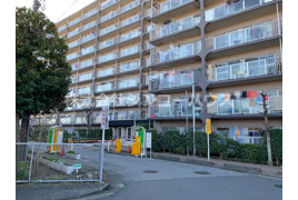 岩槻スカイハイツの外観