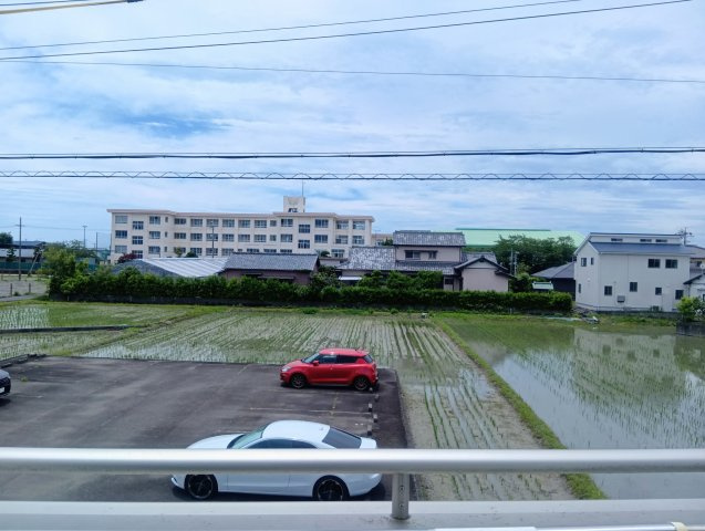 南側に高い建物がなく日当たりが確保されます！