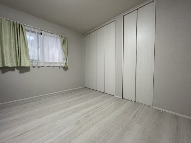 プレーンな空間を自分好みに。いつまでも快適に暮せる住まいへ。