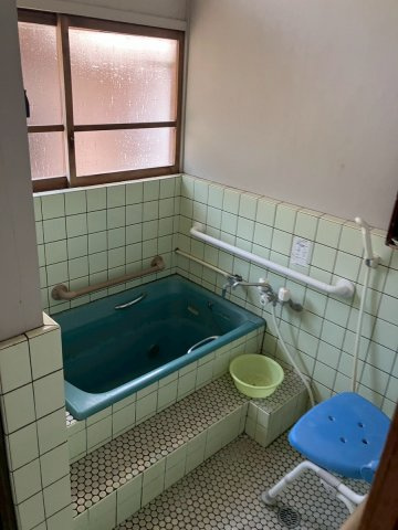 レトロなタイル風呂が魅力☆