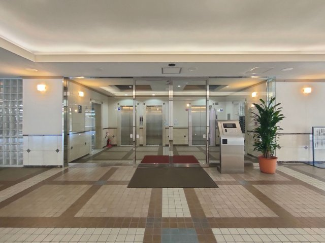 【エントランス】
