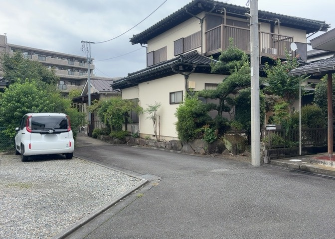 土地探しをしていると都市計画区域という言葉を目にすると思います。法律によって、都道府県知事や国土交通大臣が指定するエリアのことを指しており、都市計画区域は市街化区域と市街化調整区域に分けられています。