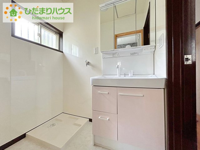 シンプルで使い勝手の良い独立洗面台！